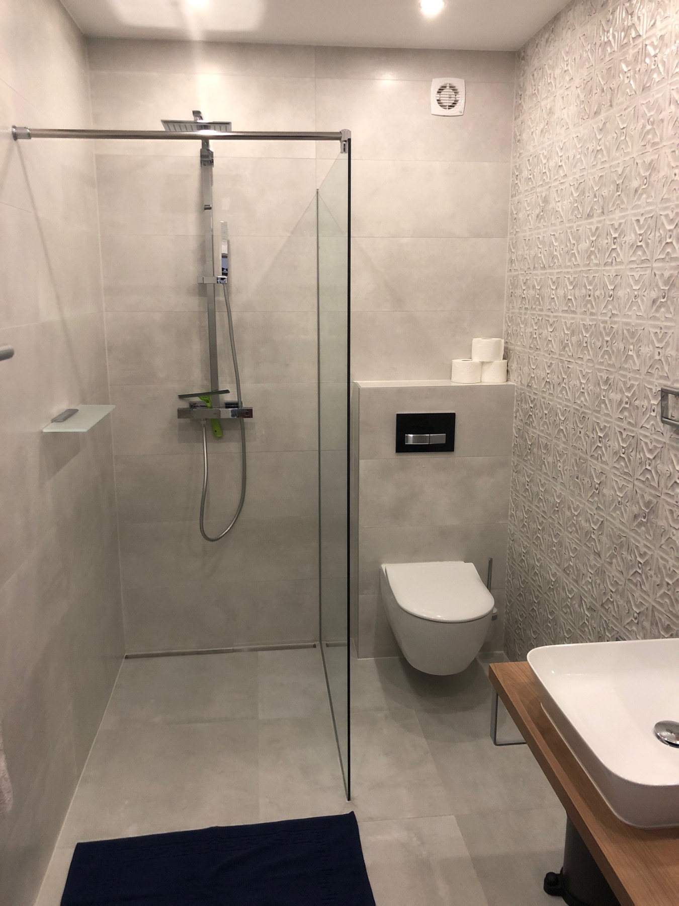 Kastelina bathroom